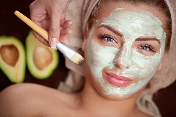 DIY Face Masks: Natural Skin Care Solutions