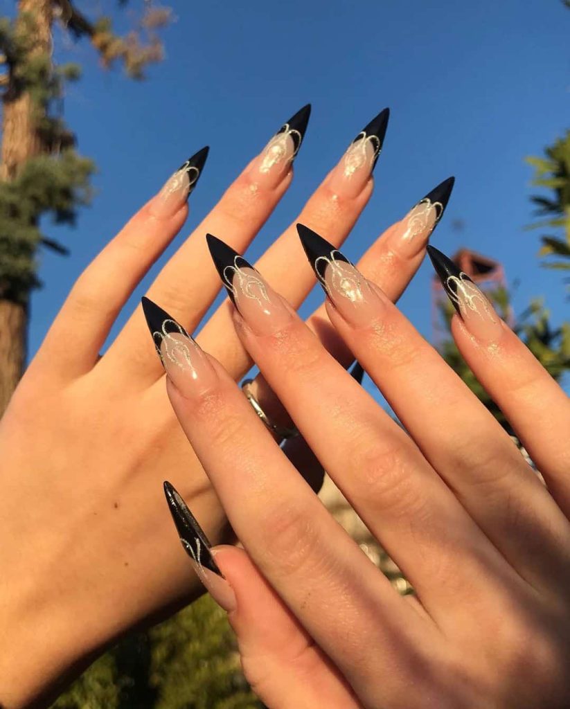 French tip nails 2022040523