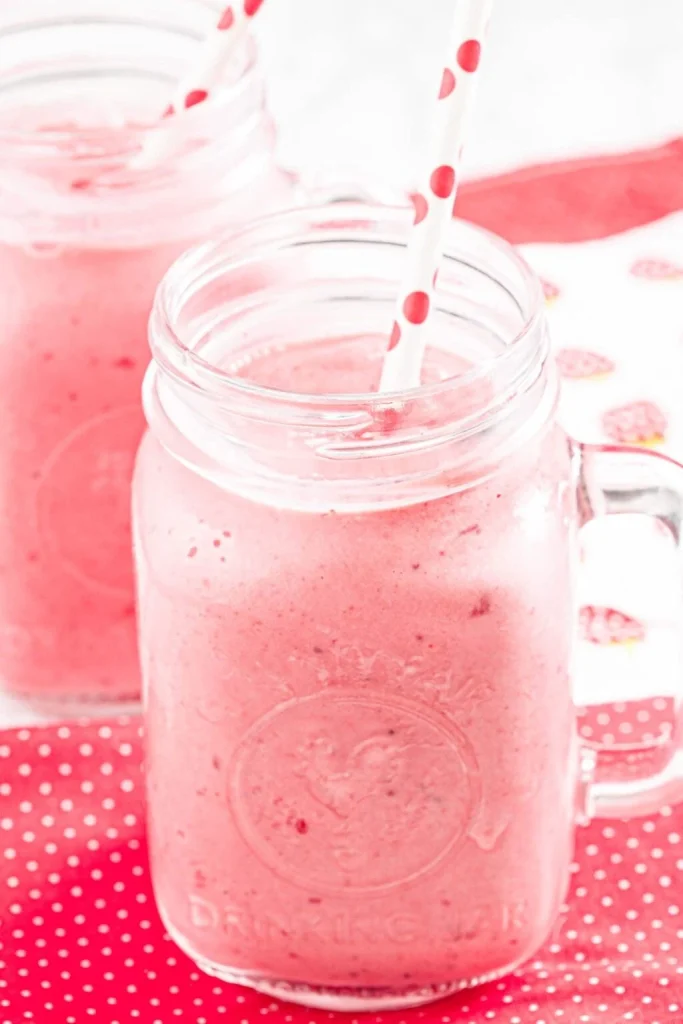 Strawberry Julius Vertical 1024x1536 1