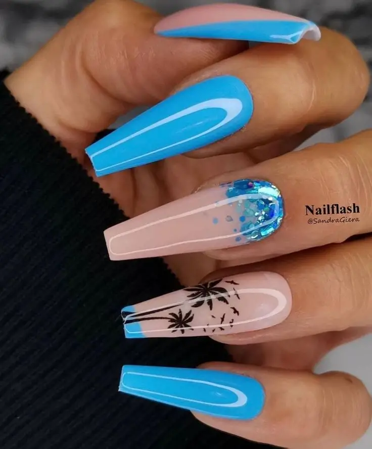 blue summer nails 15