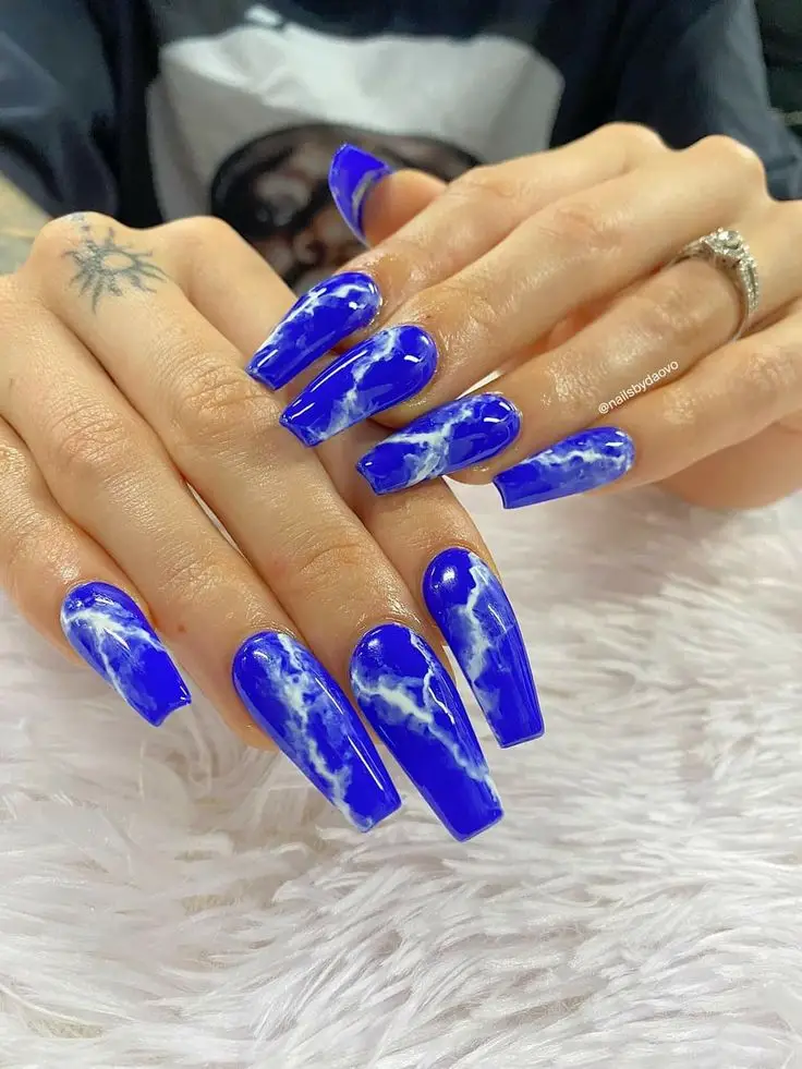 blue summer nails 3