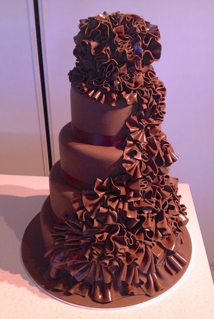 chocolate wedding cake 5