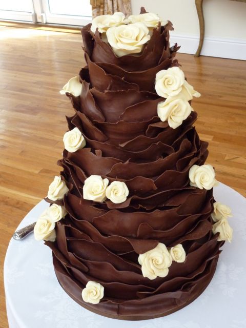 chocolate wedding cake 8