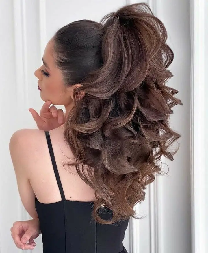 half up half down hair 33