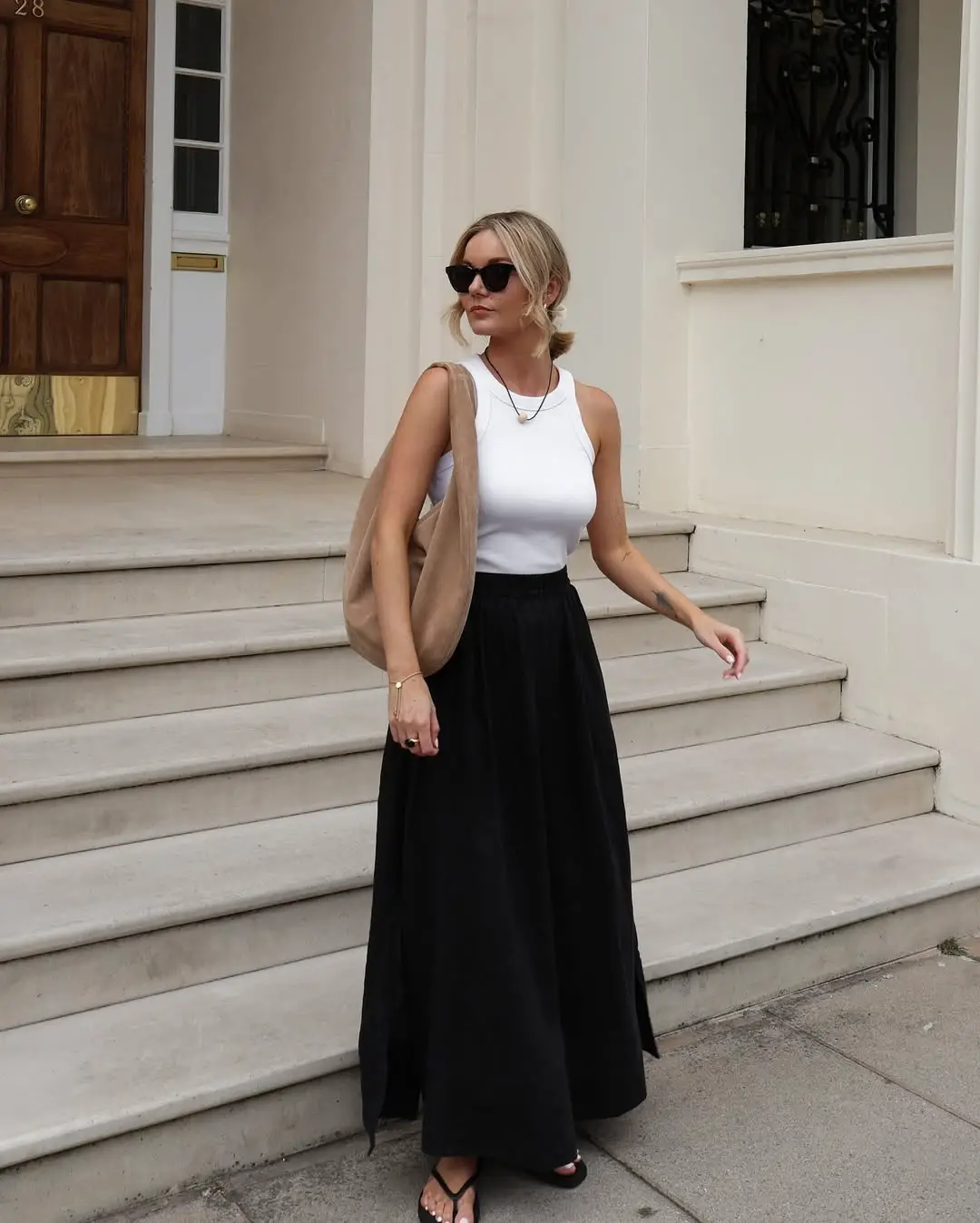 32 Flattering Long Skirt Summer Outfits Of 2025