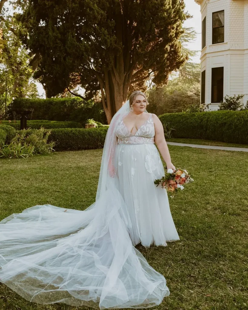plus size wedding dress 29