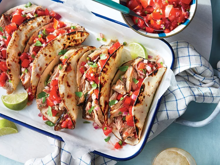 slow cooker pork tacos with fresh tomato salsa 2487601 summe 0064 0 0 0 2000 a74995fd015b4f77add835e2f2709b41