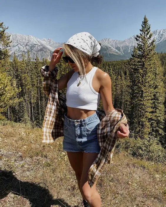 summer hiking outfits 12