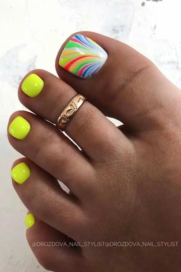 summer toe nails 2