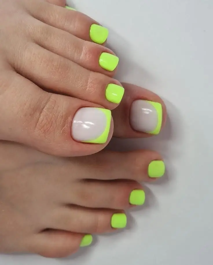 summer toe nails 22