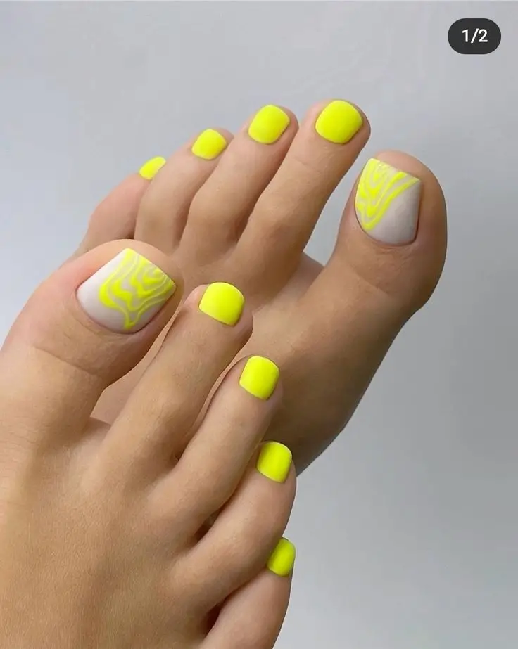 32 Trendy Summer Toe Nail Designs For Your Next Pedicure