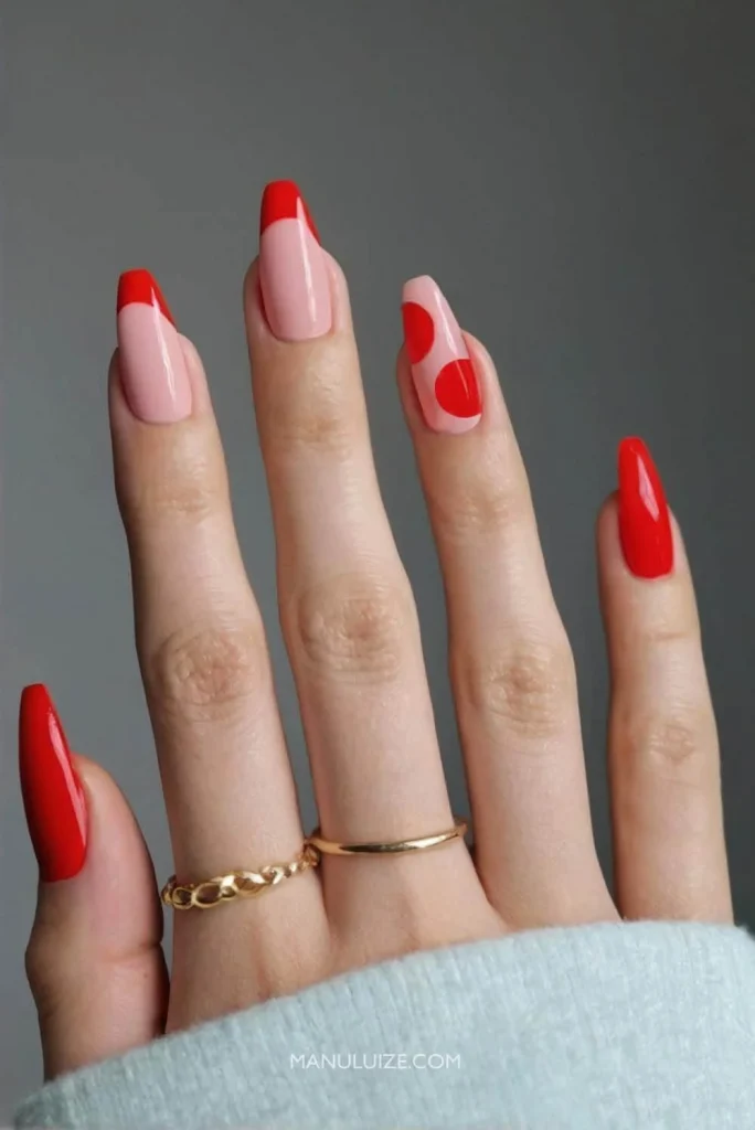 unghie rosse decorate