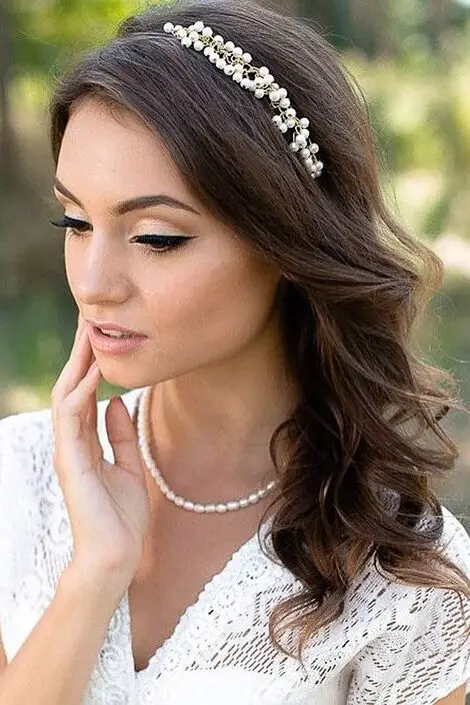 wedding guest hair 44