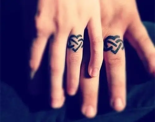 wedding ring tattoo 31