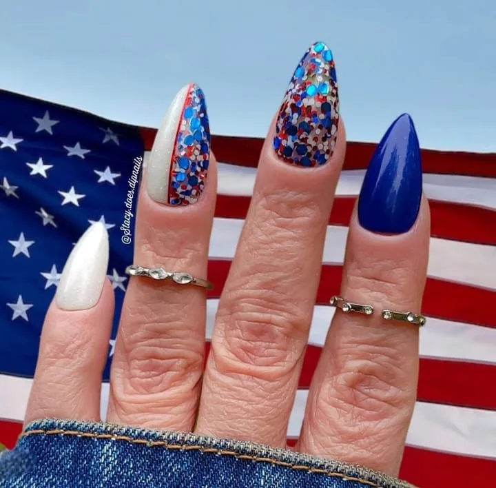 4th july nails 33.jpeg