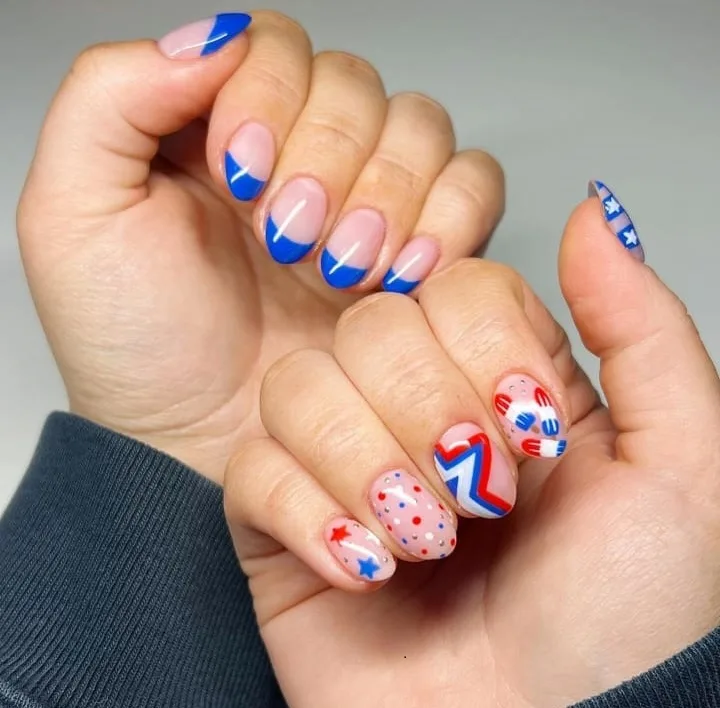 4th july nails 68.jpeg