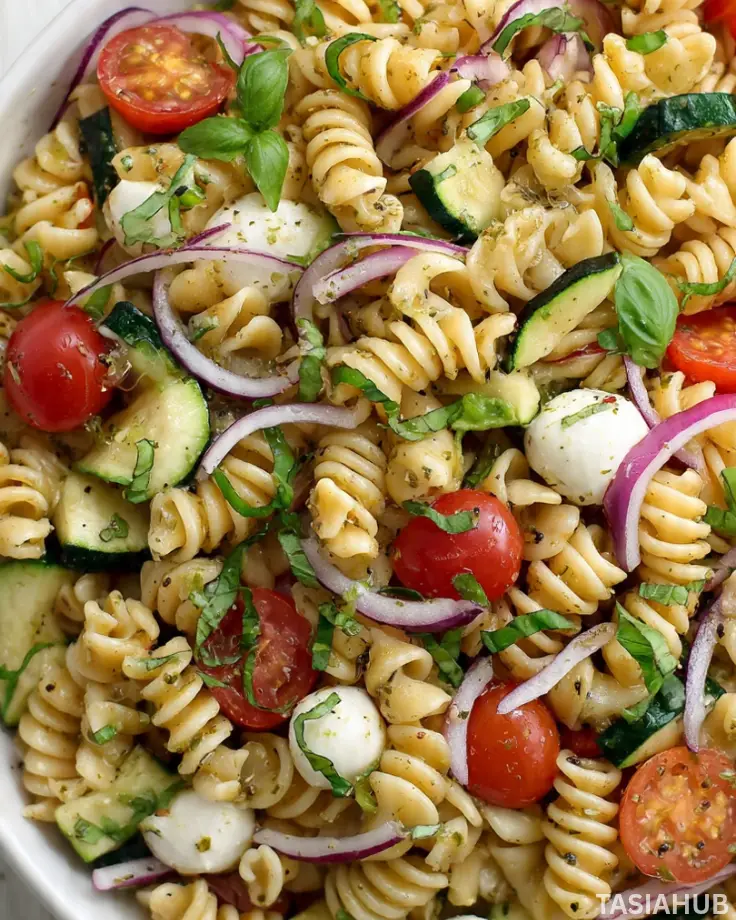 Tomato zucchini pasta salad