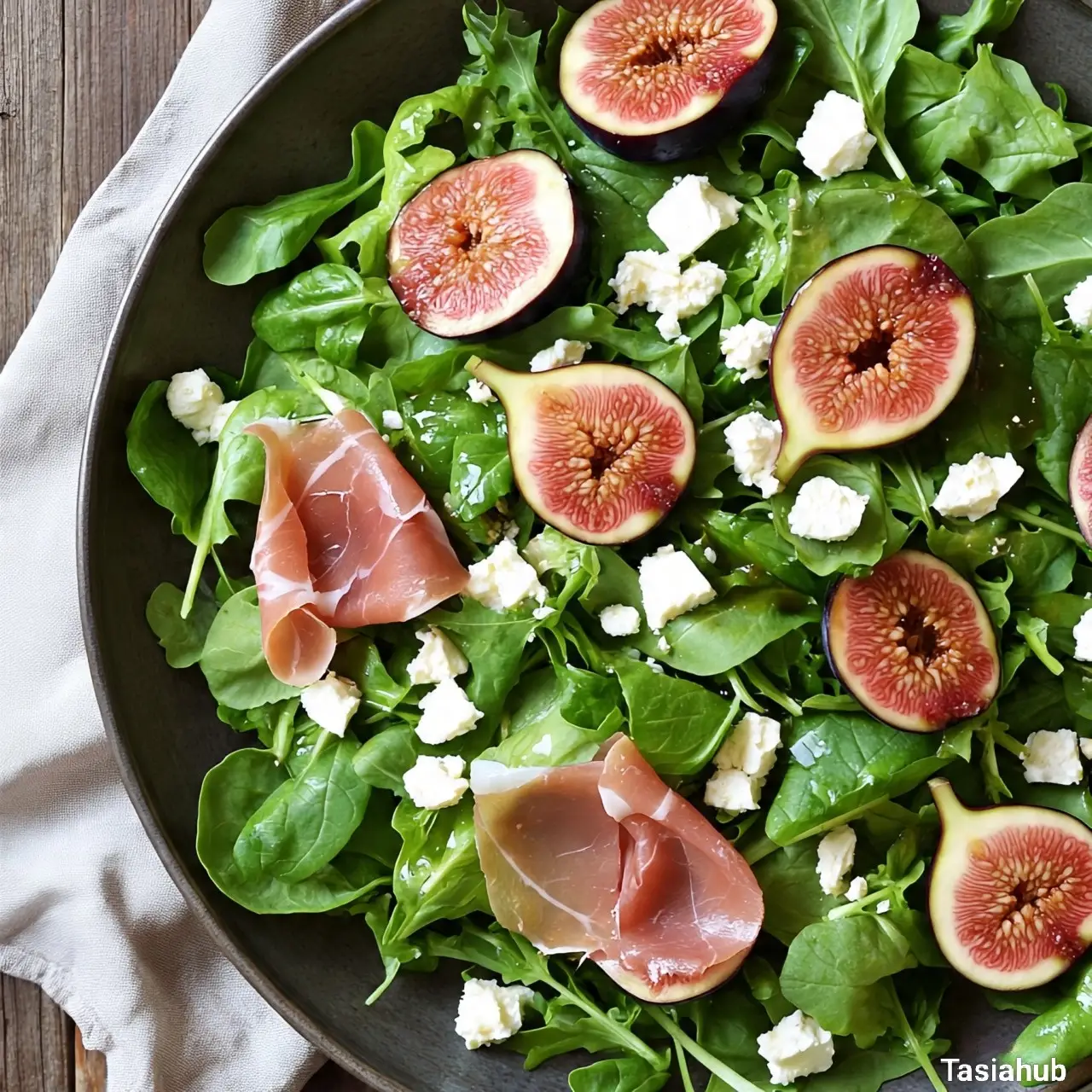 Fig, Prosciutto and Mixed Greens Salad
