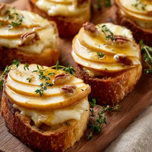 apple brie crostini e1759765345964