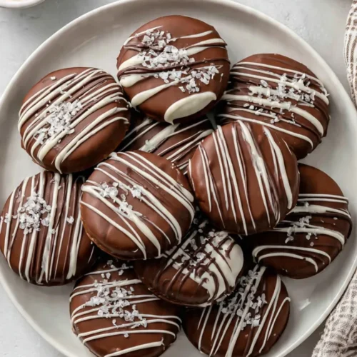 Chocolate dipped oreos