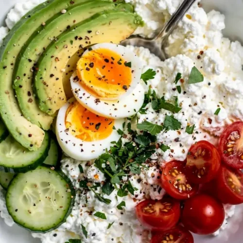 Cottage Cheese Breakfast Bowl recipe