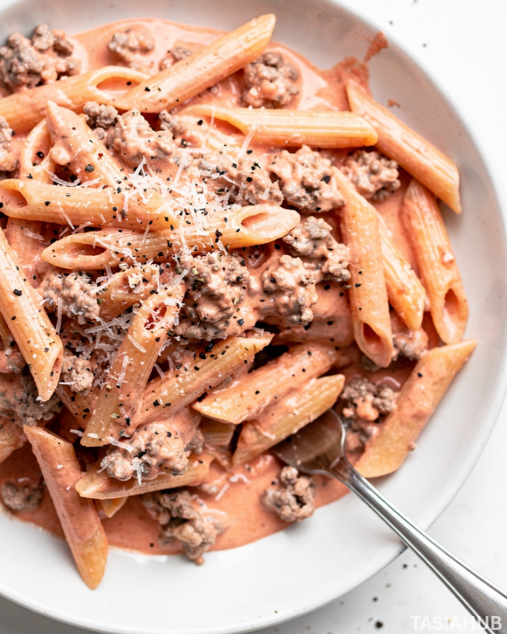 Vodka Sauce Pasta with Ground Beef